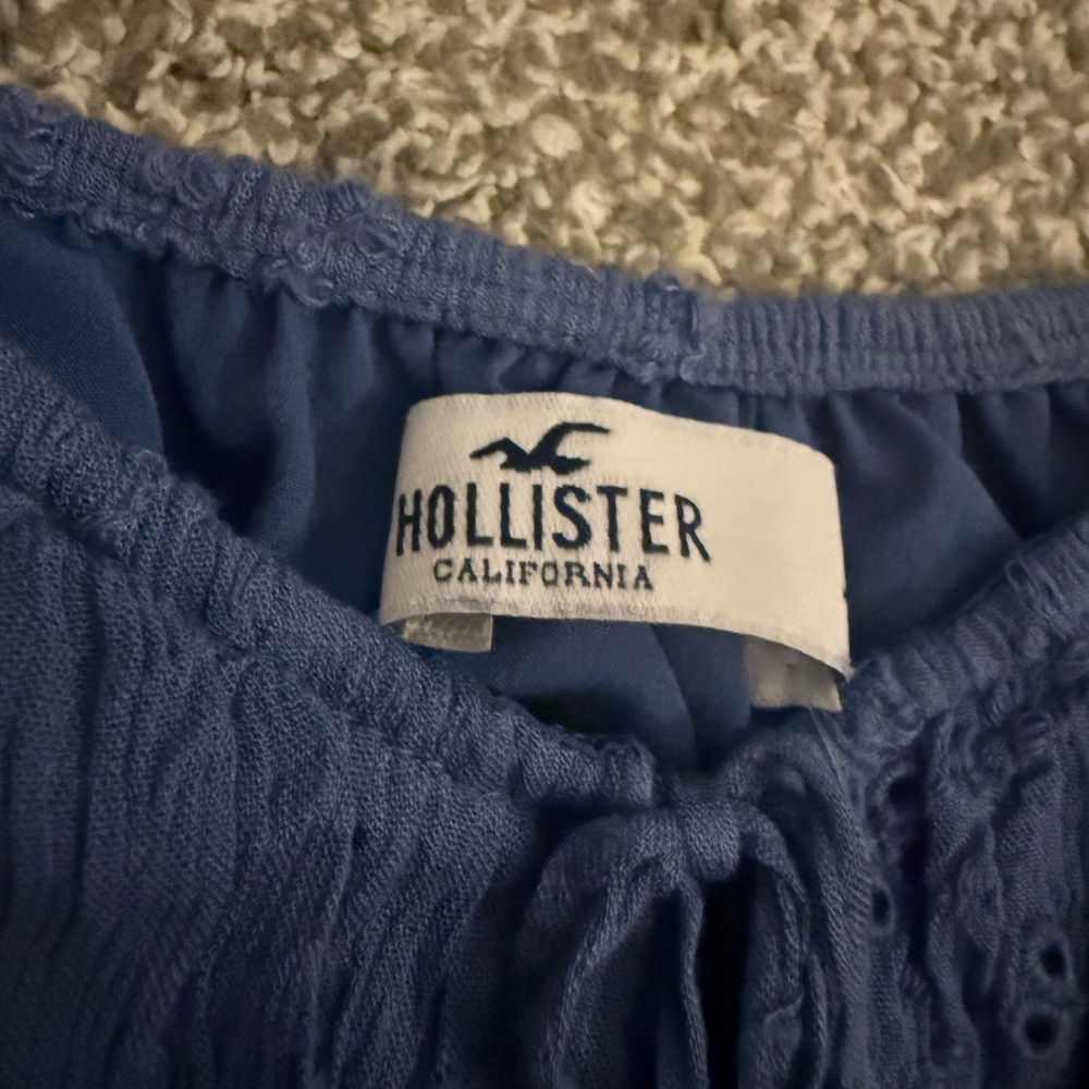 Hollister Floral Blouse - Picture 2 of 2
